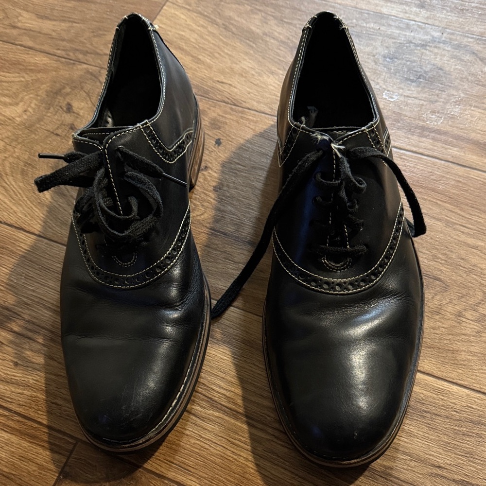 Cole Haan Black Leather Oxfords